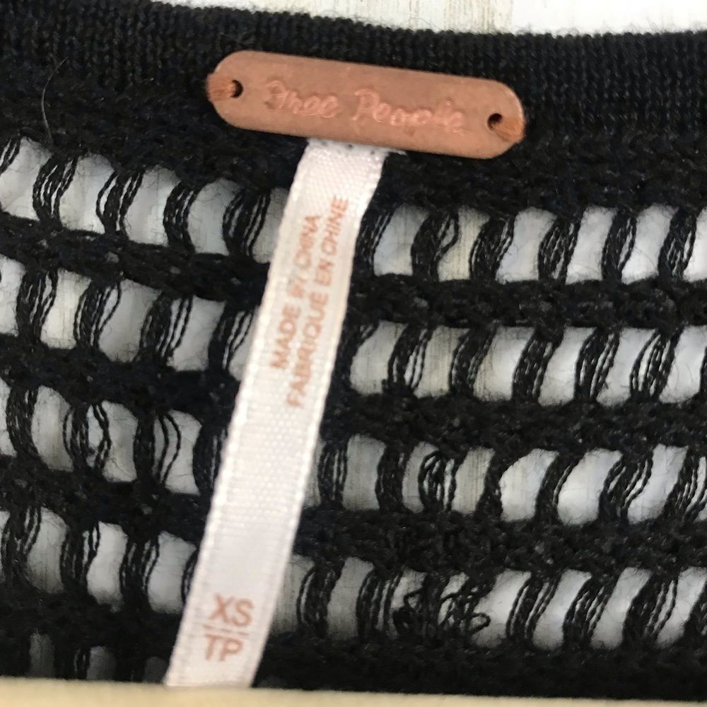 Free People Crochet knit Bell sleeved top. Size XS - Picture 8 of 8